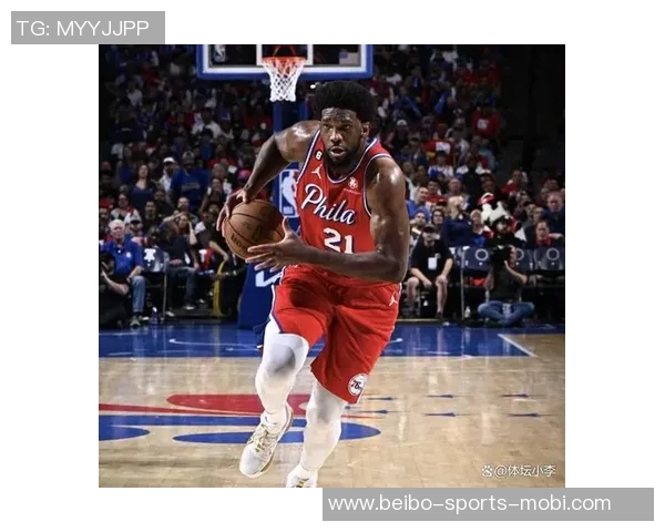 怀特首节火力全开半场贡献18分3板3助表现抢眼状态火热 怀特首节火力全开半场贡献18分3板3助表现抢眼状态火热